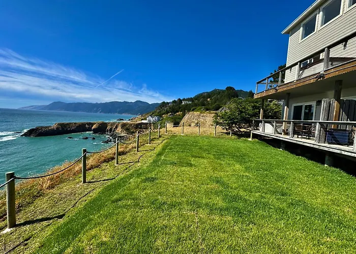 Cozy Oceanview! By Oceanviewhottubs Oceanfront! Shelter Cove, Ca Tesla Ev Station