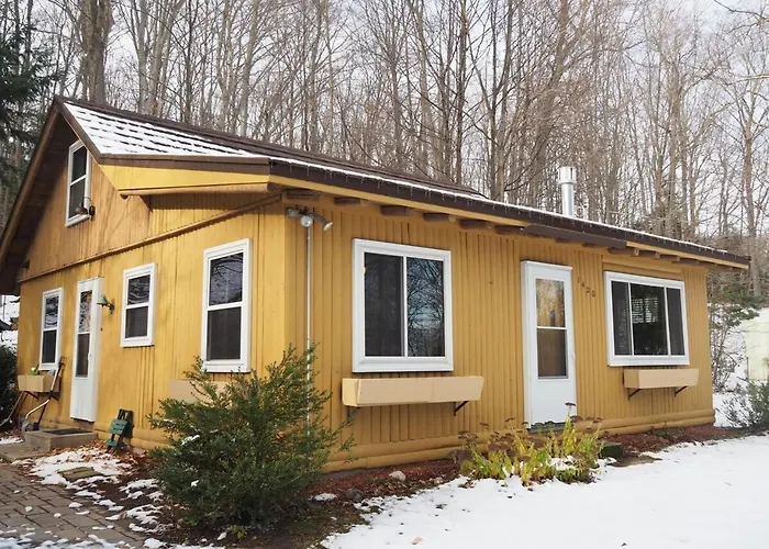 The Crystalaire Cabin - Charming And Relaxing!