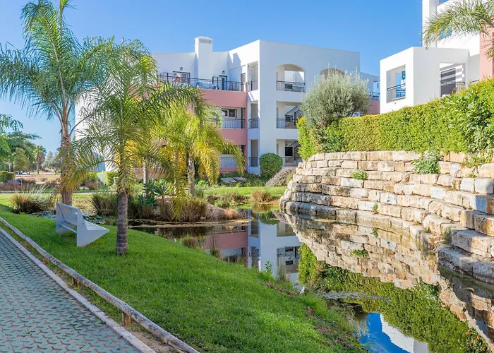 Casa Pips-Elegant 3 Bed House In O Pomar Resort