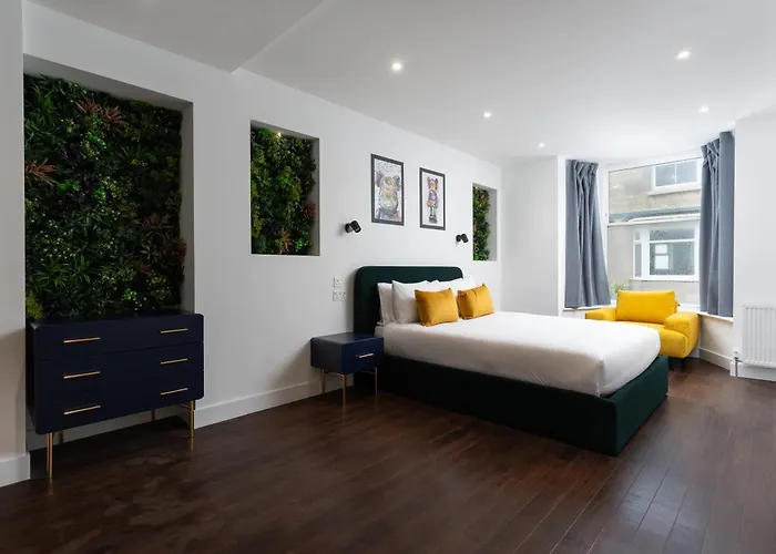 Room 1, Hotel Style Double Bedroom In Marazion