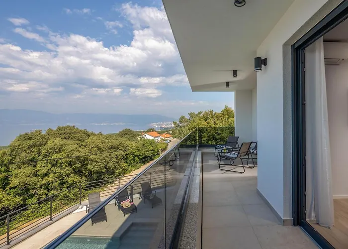Nice Home In Kostrena