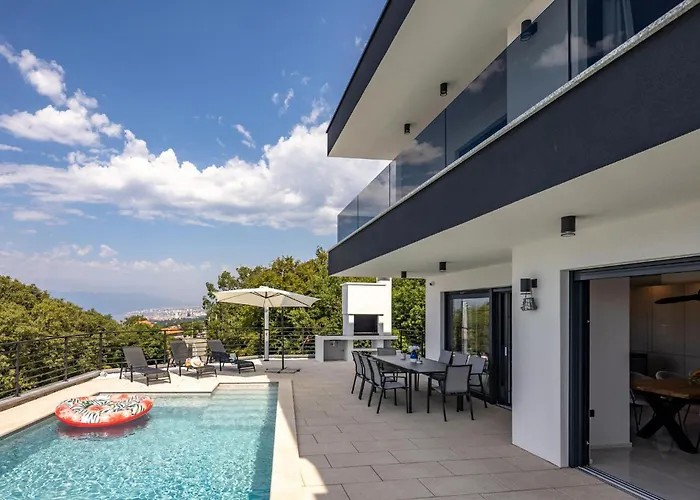 Nice Home In Kostrena