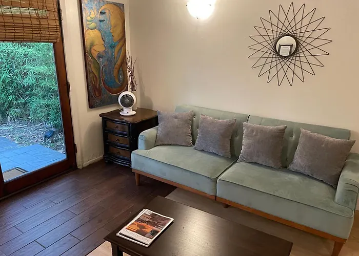 Guest House Near Universal Studios