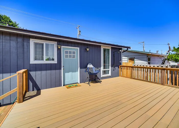 Pet-Friendly Moclips Home: Walk To Mocrocks Beach!
