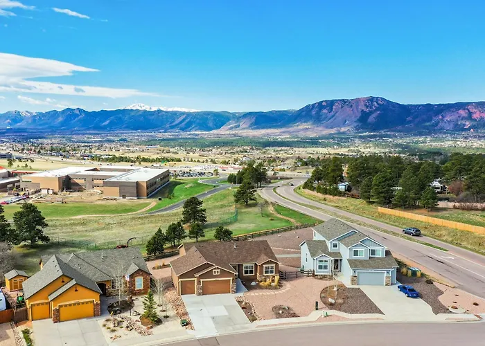 Mountain Breeze Villa W Mountain Views And Air Hockey