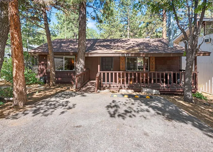 Granny'S Love Shack - Close To Hiking Trails, Fireplace, Deck, Barbecue
