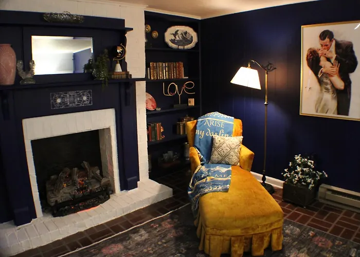 The Barter Green Room