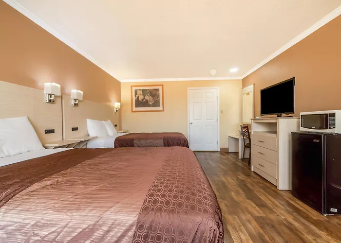 River Valley Motor Inn By Oyo La Grange Texas