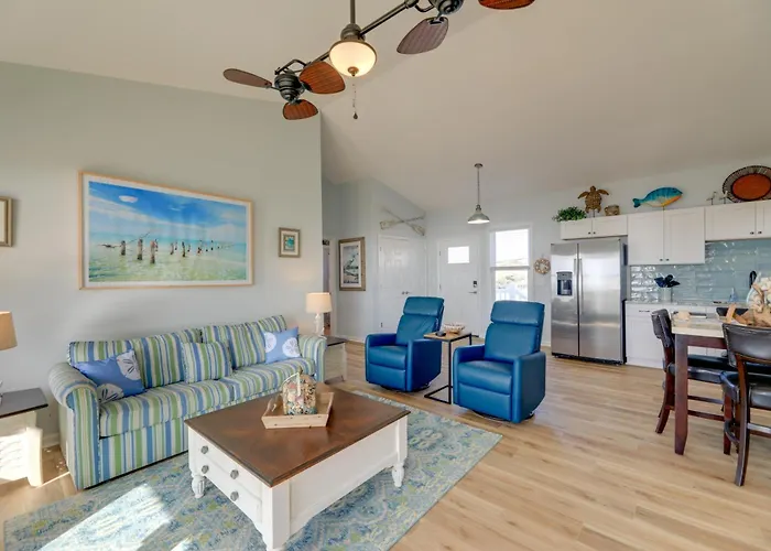 Waterview Home W/ Sunset & Lighthouse Views