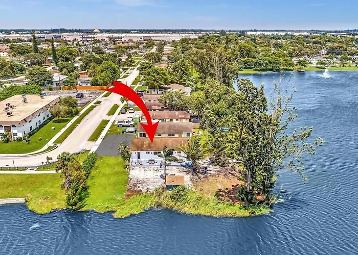 Charming 2Br Lakefront Cottage In Davie Near Beach