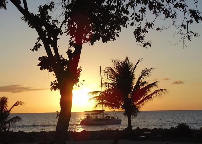 Seaside 2 Bedroom Oasis At 7 Miles Beach, Negril, Point Village
