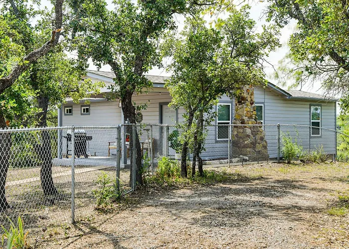 Brownwood Family Home - 2 Mi To Public Marina!