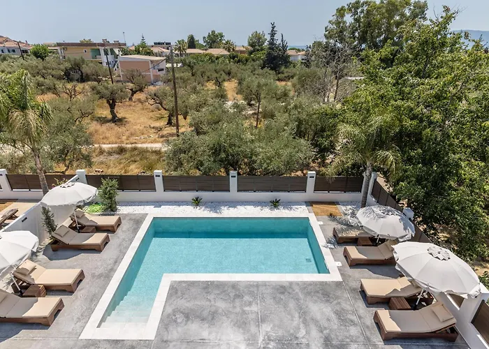 Infinity Holiday Villas - Private Pool, Close To Kalamaki Centre, By Zantewize
