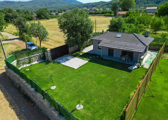 Arzu Cottage
