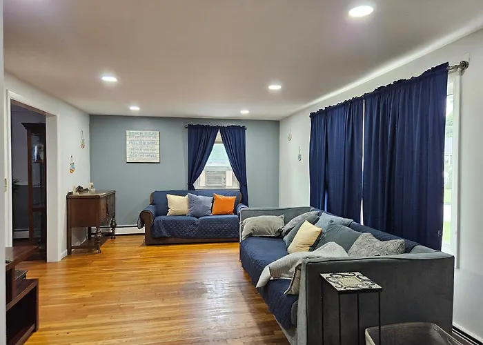 Warwick Colonial Retreat