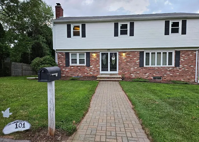 Warwick Colonial Retreat