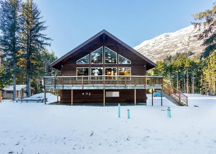 Upper Level Of The Monarch Estate For Group Stays