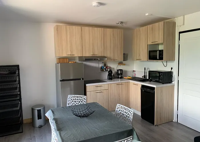 Appartement Agreable A Deux Pas Du Plan D'Eau