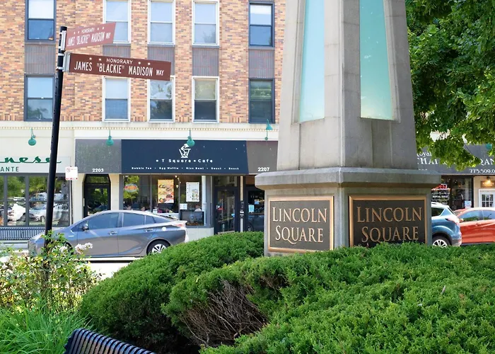 Northside Famlynest Lincoln Sq 4Br 2Ba 2P Rare Find