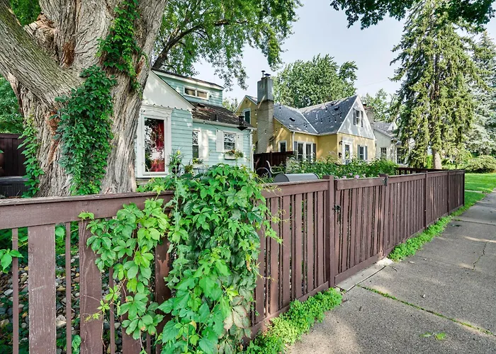 Chic Minneapolis Apt - 6 Blocks To Lake Nokomis!