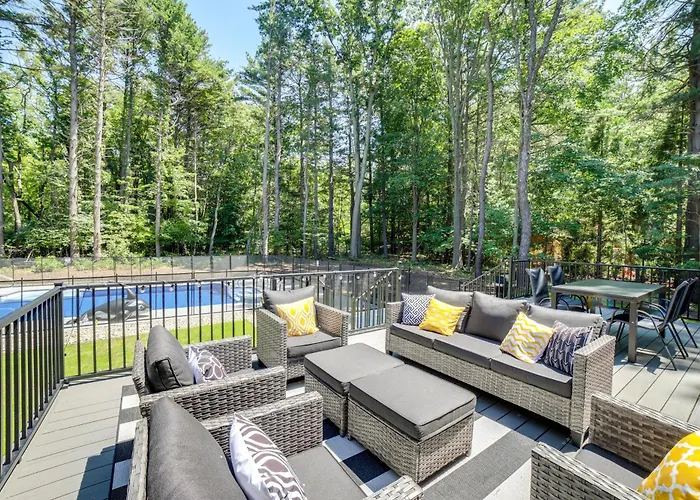 Fennville Vacation Rental: Seasonal Heated Pool!