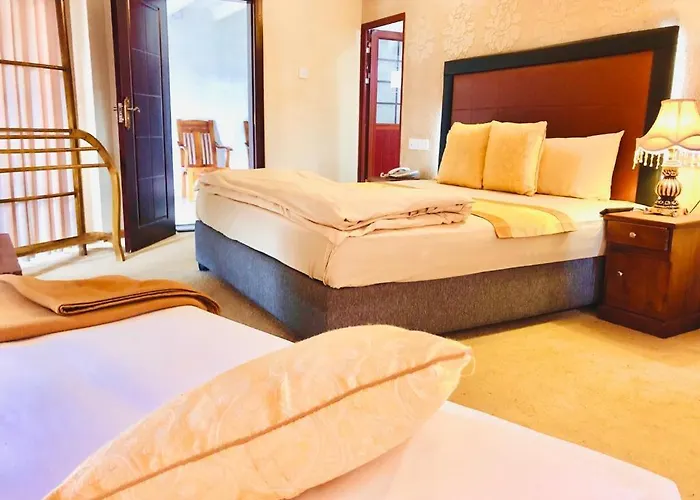 Moon Plain Resort