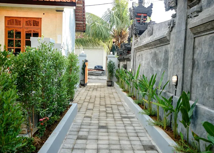 Adhi Homestay