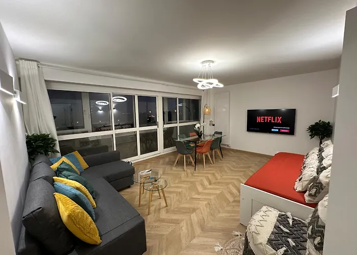 Paris Pantin Magnifique Appartement 4 Pieces De 108M2 Avec 2 Parking Interieur - Tres Cosy Pour 1 A 12 Personnes - Entierement Refait A Neuf Entire Apartment Luxurious And Warm - Pantin Paris 19 Eme Free Wifi Gratuit