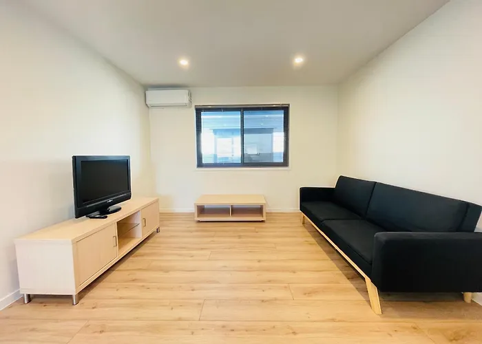 262 Troughton Accommodation