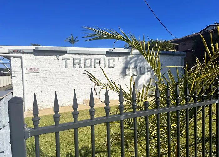 Tropic Court Beach Escape