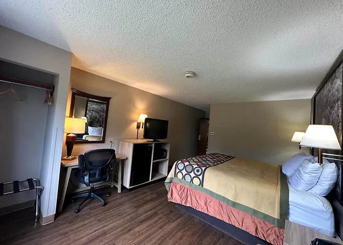 Super 8 By Wyndham Allentown Kutztown Area