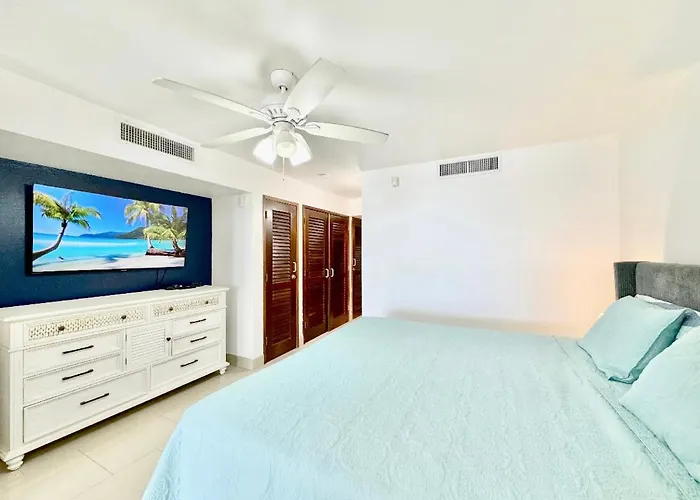 Sapphire Beachfront Condo - Free Wi-Fi - Save!