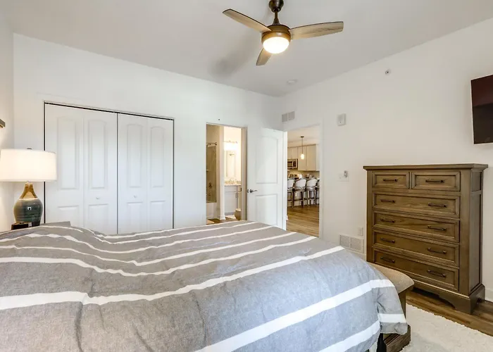 Bright Lewes Condo W/ Balcony, 7 Mi To Beach!