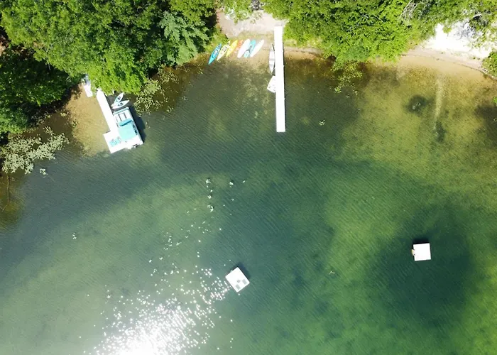 The Cub Hill Chalet - Private Lakefront With Spa!