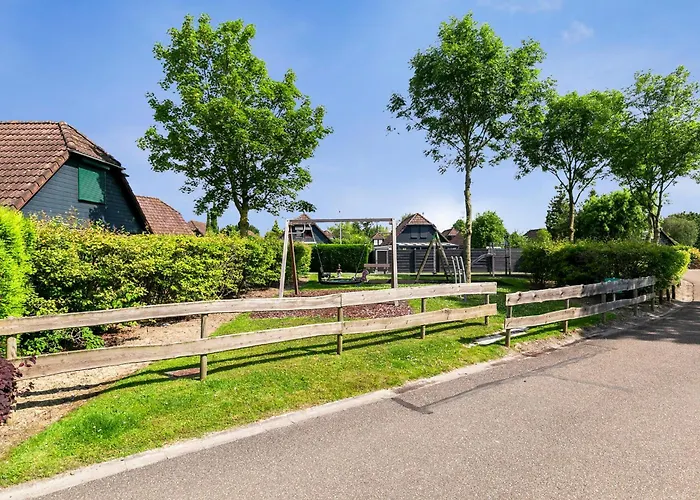 Ruim vakantiehuis aan het Veerse meer