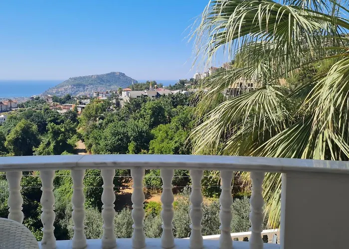 Villa Mit Einzigartigem Ausblick