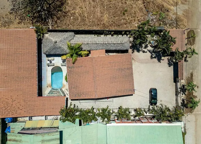 Cozy Beachside Studio With Pool And Free Wifi