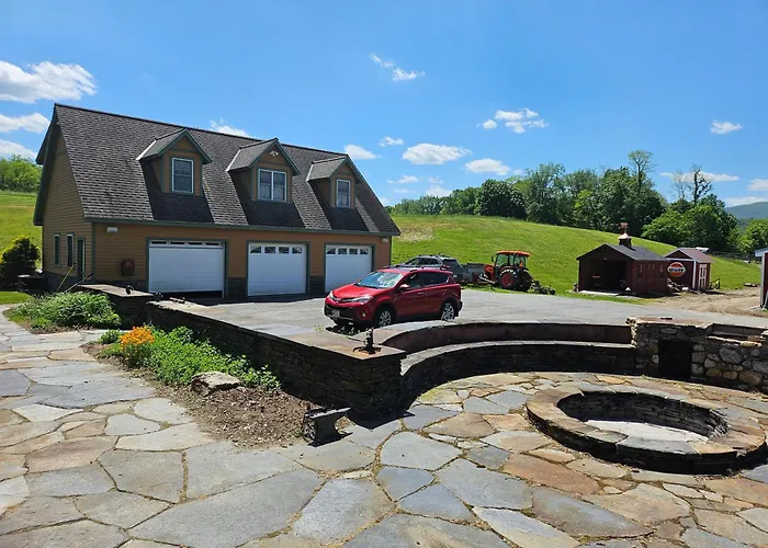 Clover Hill Farm & Country Inn