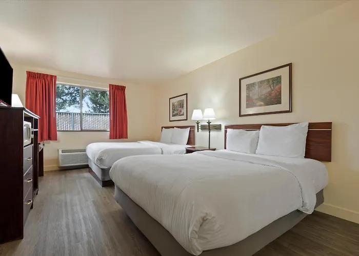 Quincy Inn And Suites