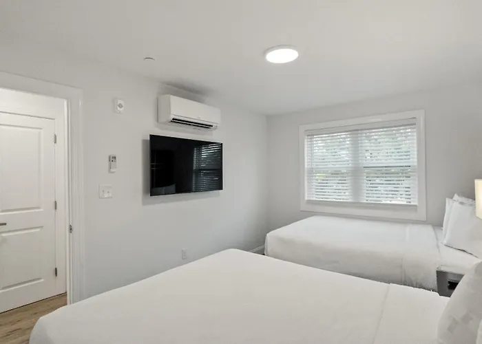Safari Apartments