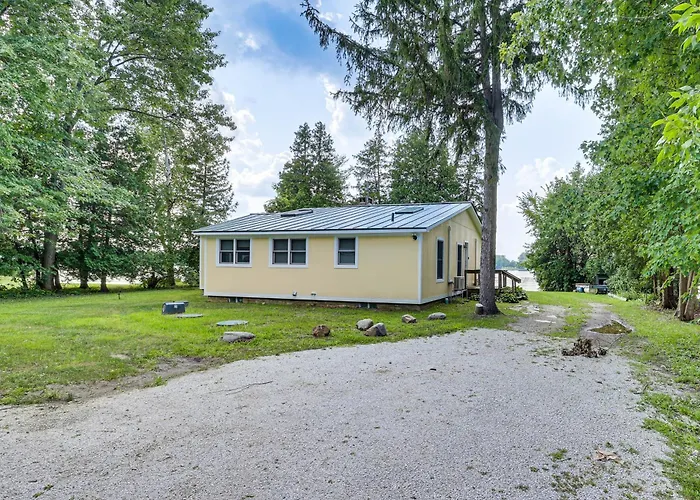 Waterfront North Hero Home W/ Screened Porch