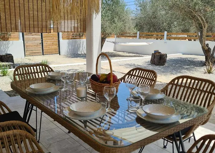 Villa Iasmos