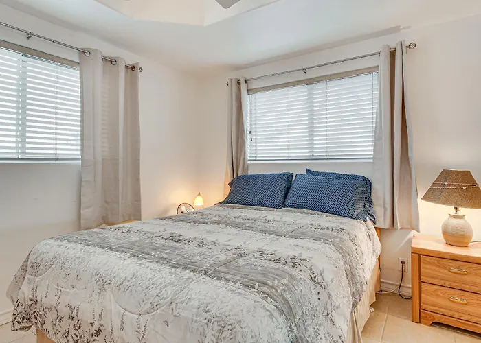 5 Mi To Beaches: Sunny Port Isabel Golf Retreat