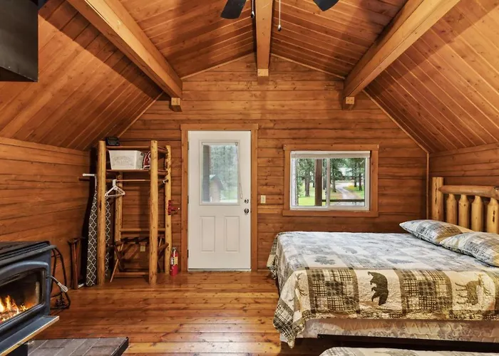 Lost Horse Lodge Double Queen Cabin 16 - Petsok