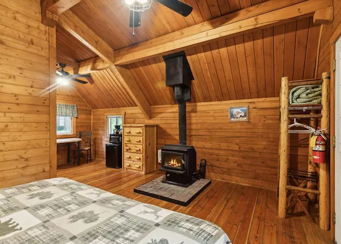 Lost Horse Lodge King Cabin10