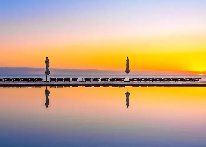 Ocean Front Condo With Pool Sleeps 6 Adults-Quinta Del Mar 203