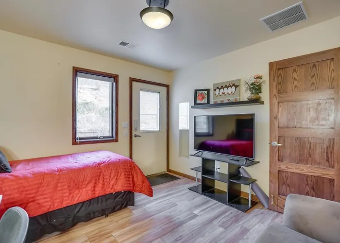 Upscale Laramie Home W/ Hot Tub & Patio!