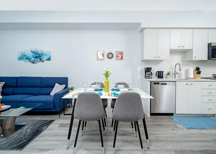 Modern 1Br Condo - King Bed - Cityscape Views
