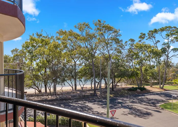 Alexander Beachfront Apartments