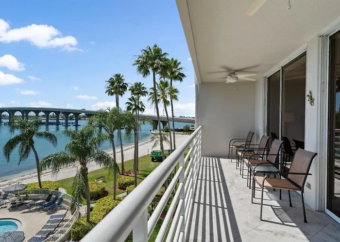 New Stunning Bahia Vista Condo 8 410